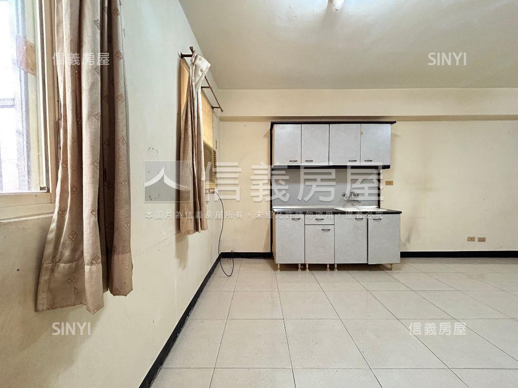 育德園道旁低總價電梯美屋房屋室內格局與周邊環境