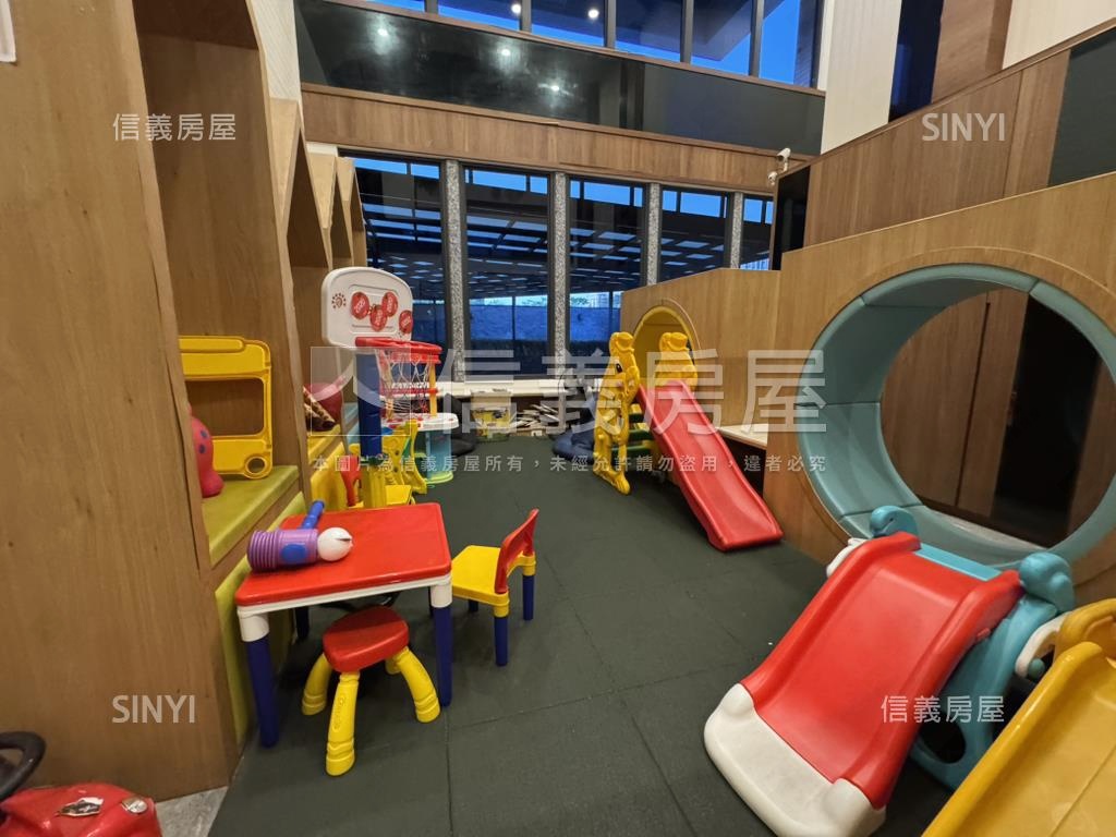 旺時代靚三房車位房屋室內格局與周邊環境