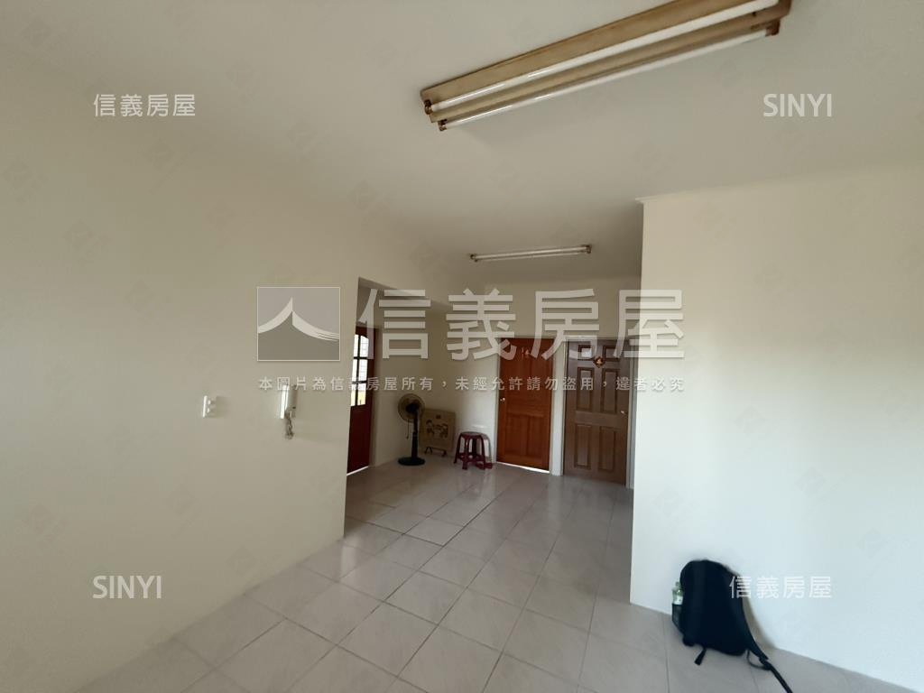 水湳三房平車房屋室內格局與周邊環境