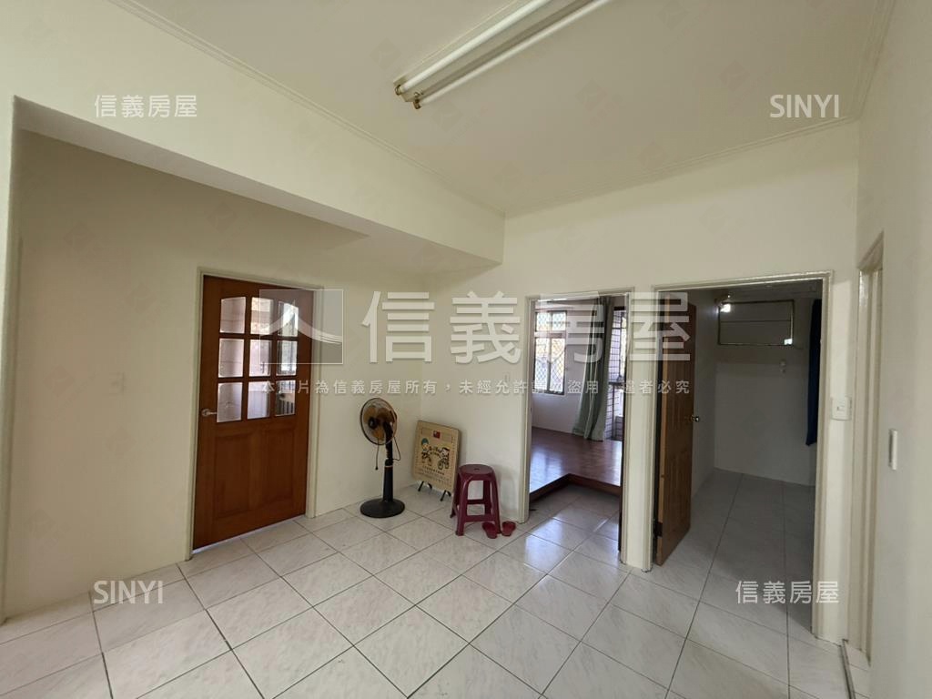 水湳三房平車房屋室內格局與周邊環境