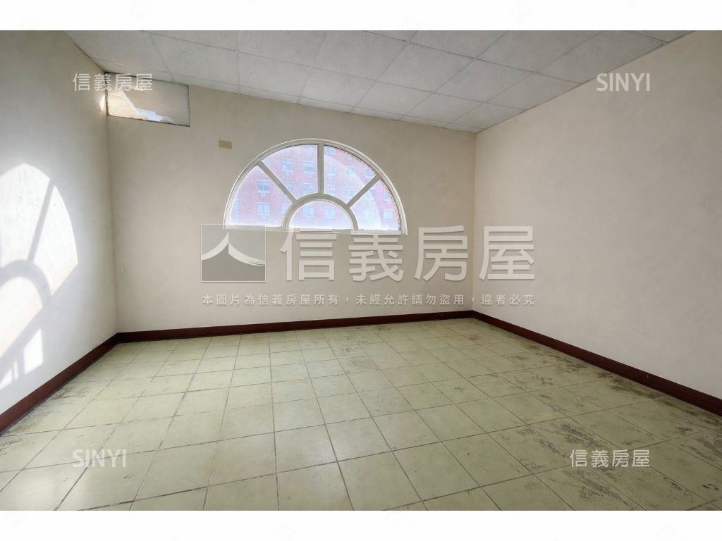 衛道新世界金店面房屋室內格局與周邊環境