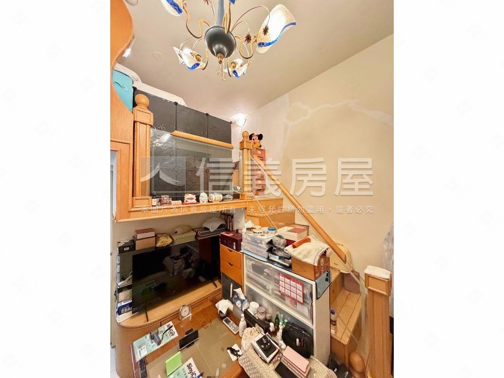 推薦★中山靜巷挑高大空間房屋室內格局與周邊環境
