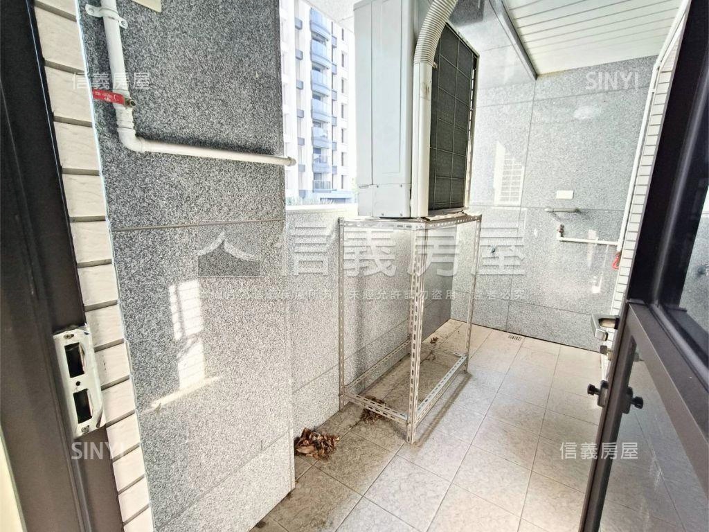 橋科面寬１１米△窗金店面房屋室內格局與周邊環境