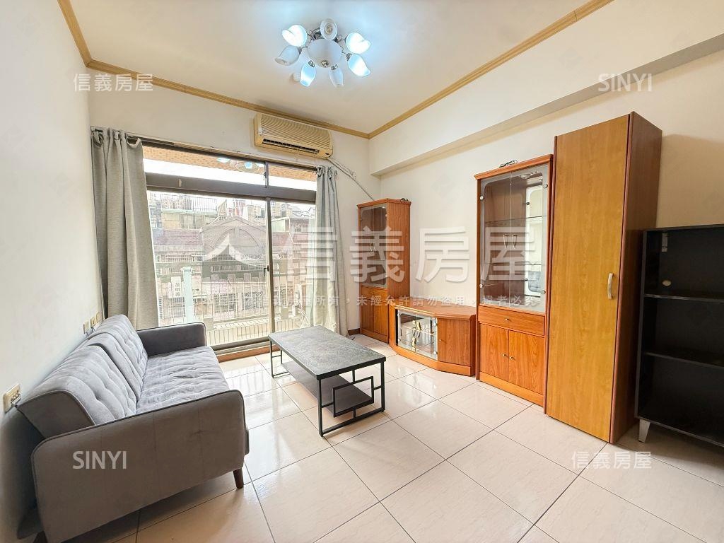 星河稀有三房車位房屋室內格局與周邊環境