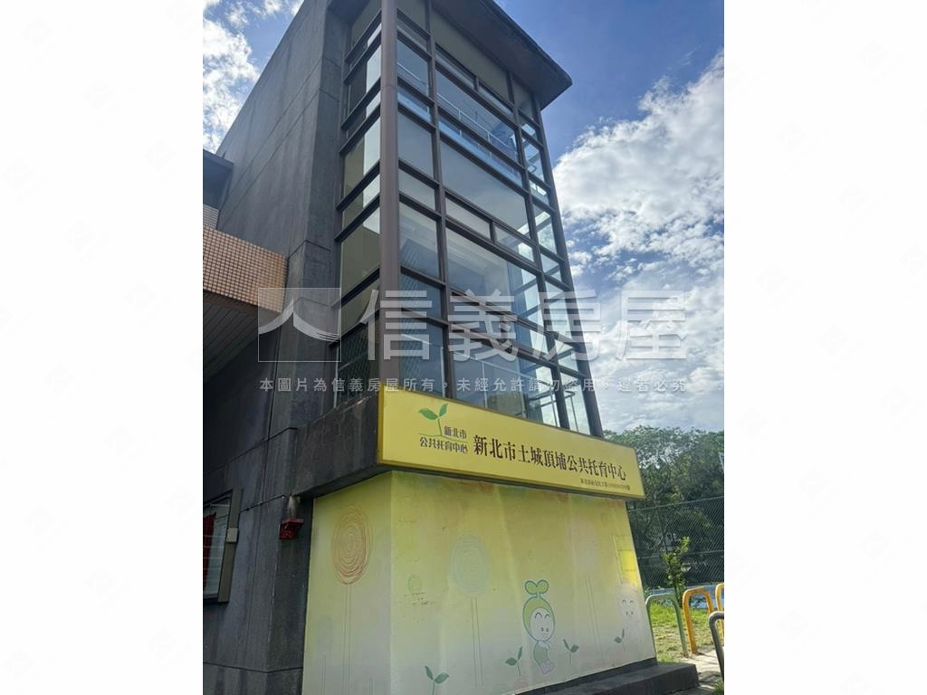 德友植仁。樹海露臺戶兩房房屋室內格局與周邊環境