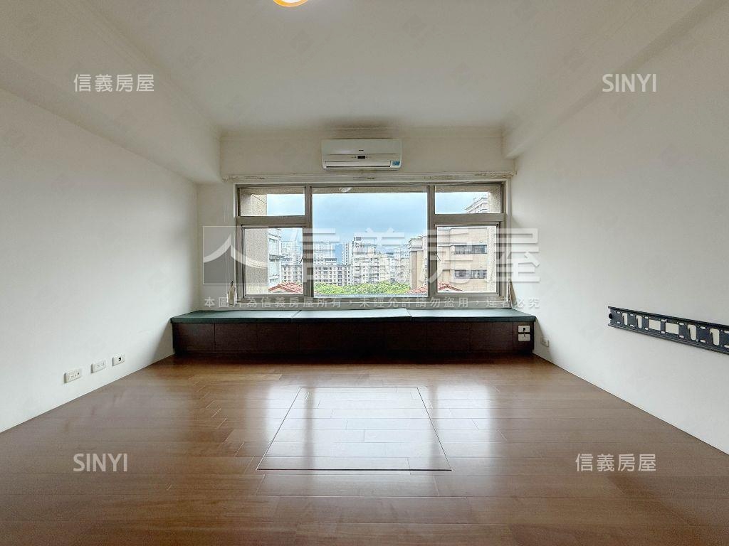 松廈柏園樓中樓房屋室內格局與周邊環境