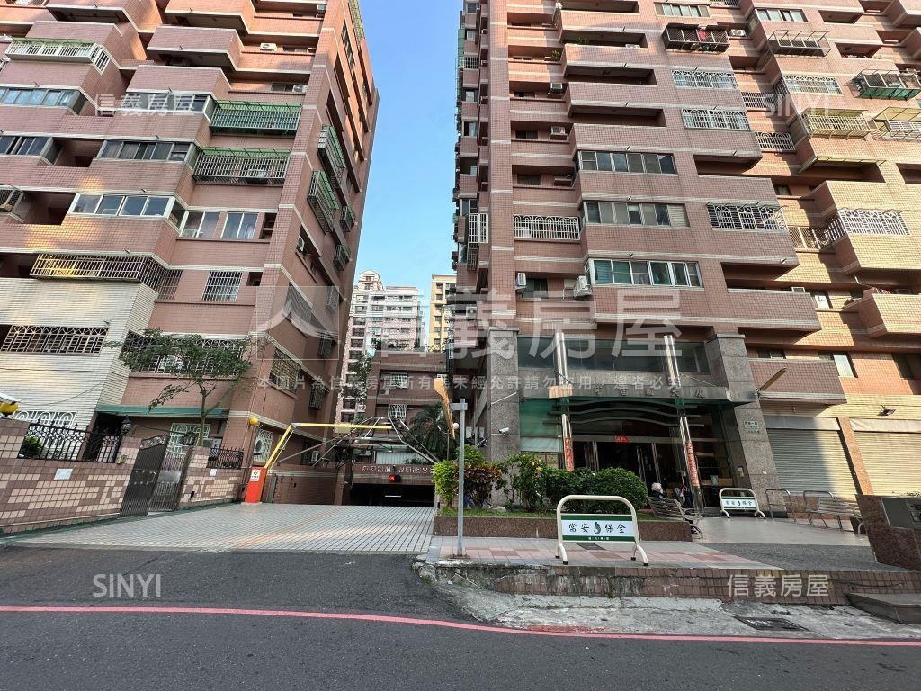 近福山國小２＋１附車位房屋室內格局與周邊環境