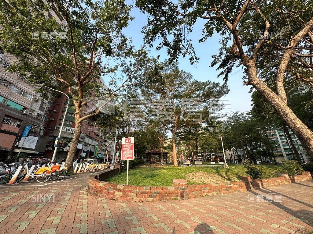 近福山國小２＋１附車位房屋室內格局與周邊環境