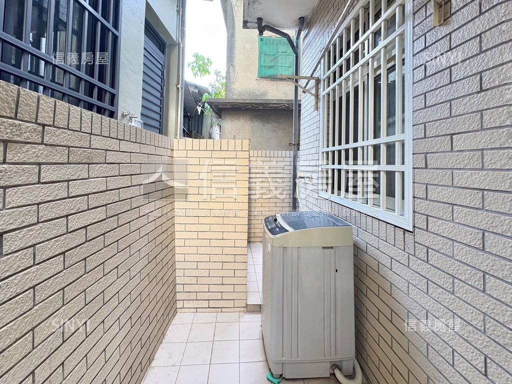 【誠售】高ＣＰ值透天投套房屋室內格局與周邊環境