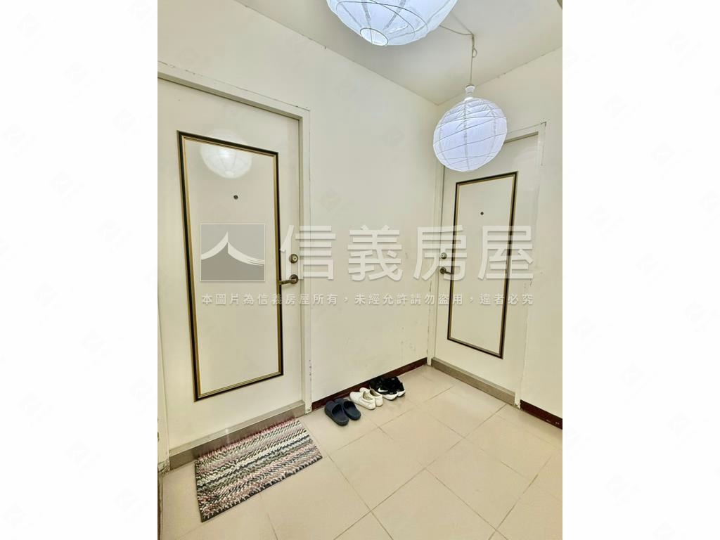 水岸邊間收租大戶房屋室內格局與周邊環境