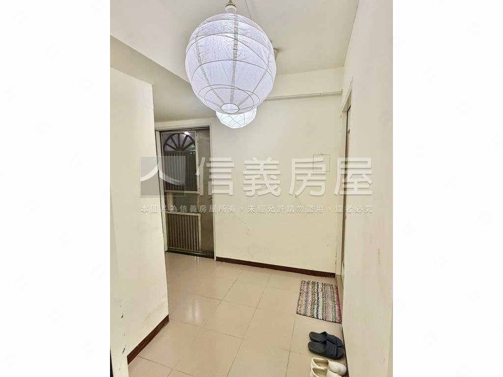 水岸邊間收租大戶房屋室內格局與周邊環境