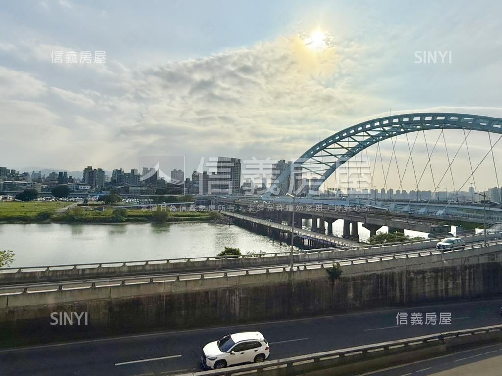 水岸邊間收租大戶房屋室內格局與周邊環境