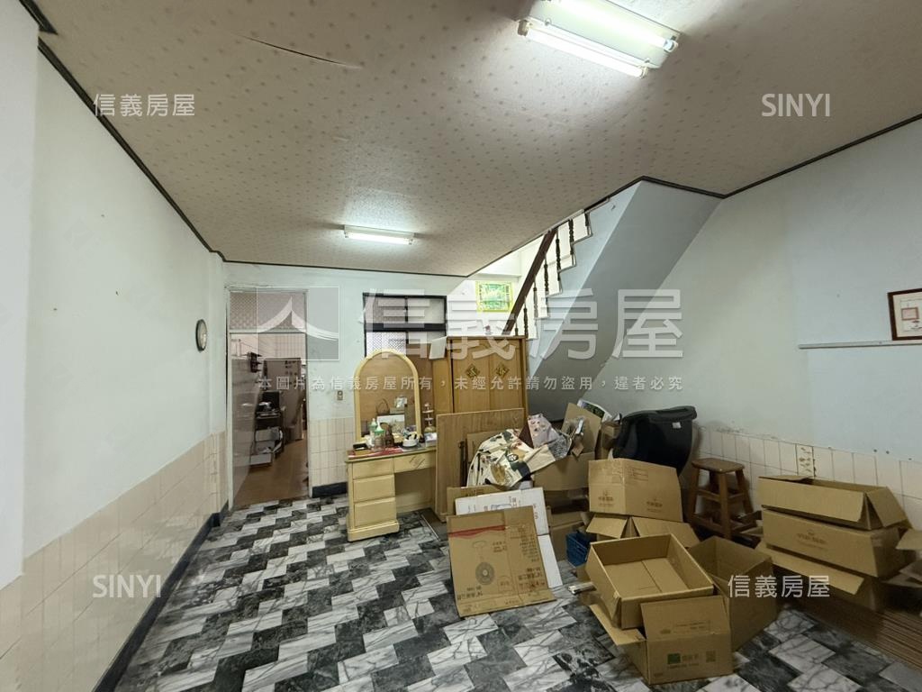 緩步生活面公園悠居透天房屋室內格局與周邊環境