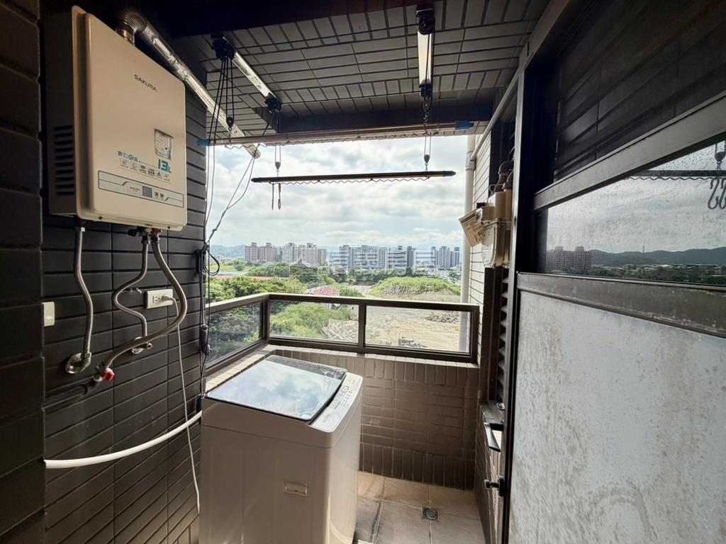 鳳鳴車站幸福莊園方正兩房房屋室內格局與周邊環境