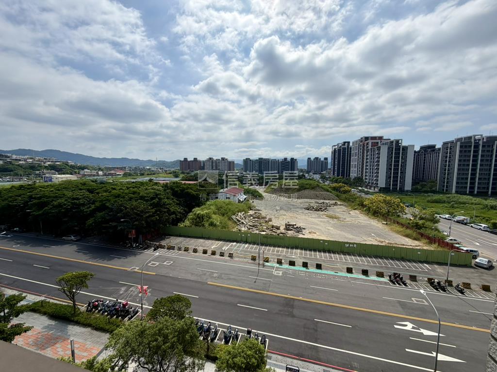 鳳鳴車站幸福莊園方正兩房房屋室內格局與周邊環境