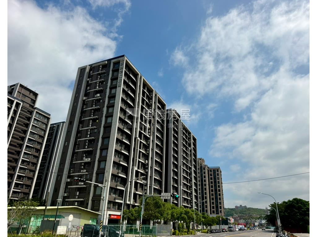 鳳鳴車站幸福莊園方正兩房房屋室內格局與周邊環境