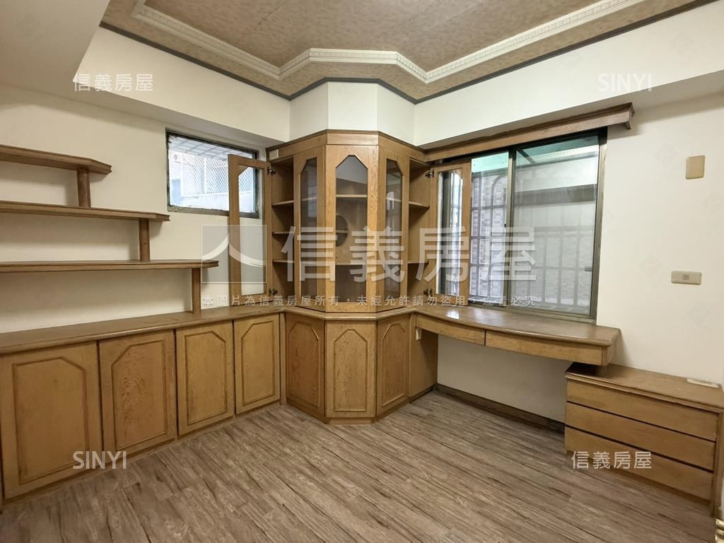 站前超讚建興三房房屋室內格局與周邊環境