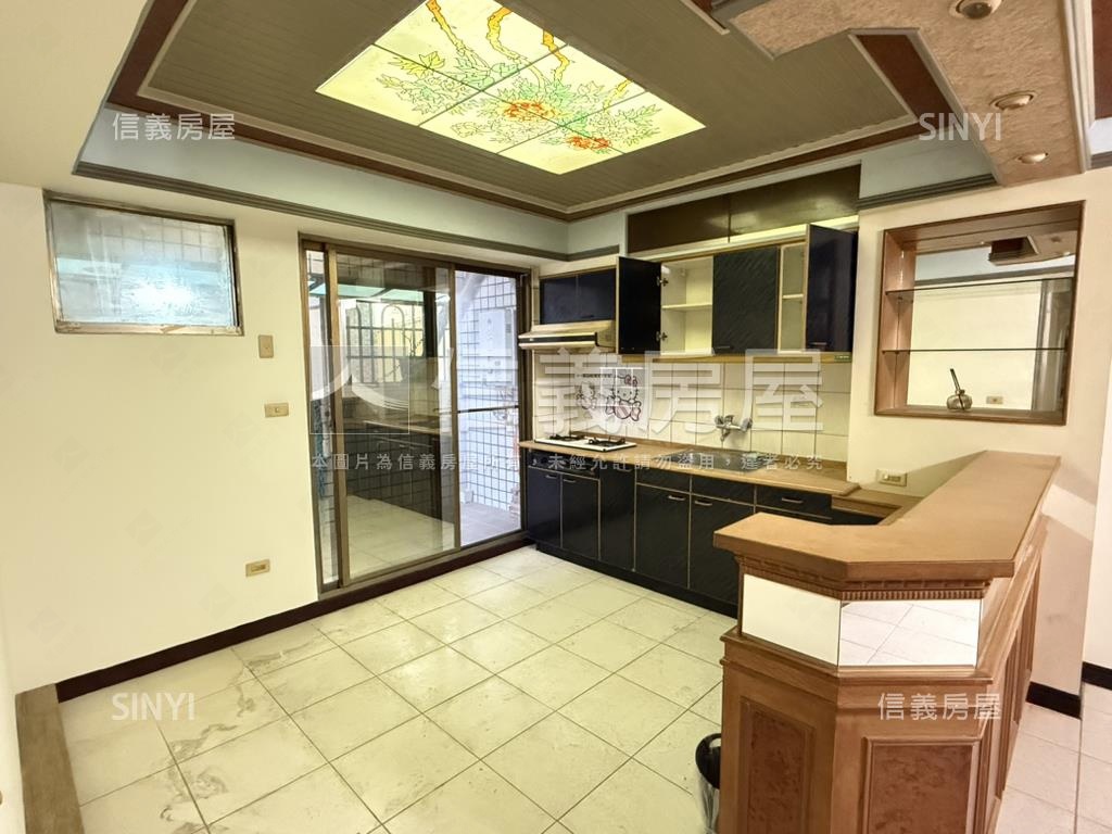 站前超讚建興三房房屋室內格局與周邊環境
