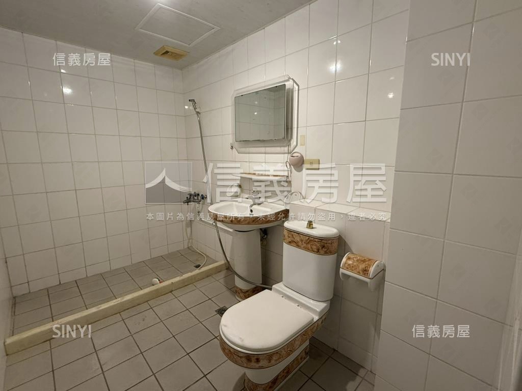 站前超讚建興三房房屋室內格局與周邊環境