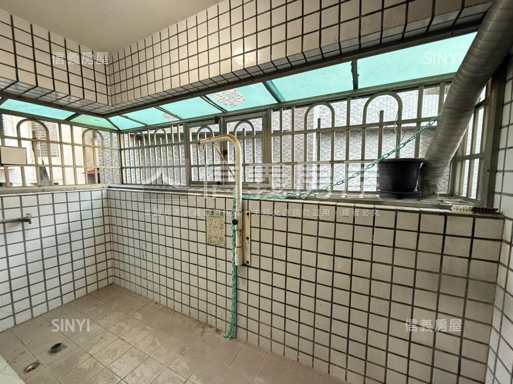 站前超讚建興三房房屋室內格局與周邊環境