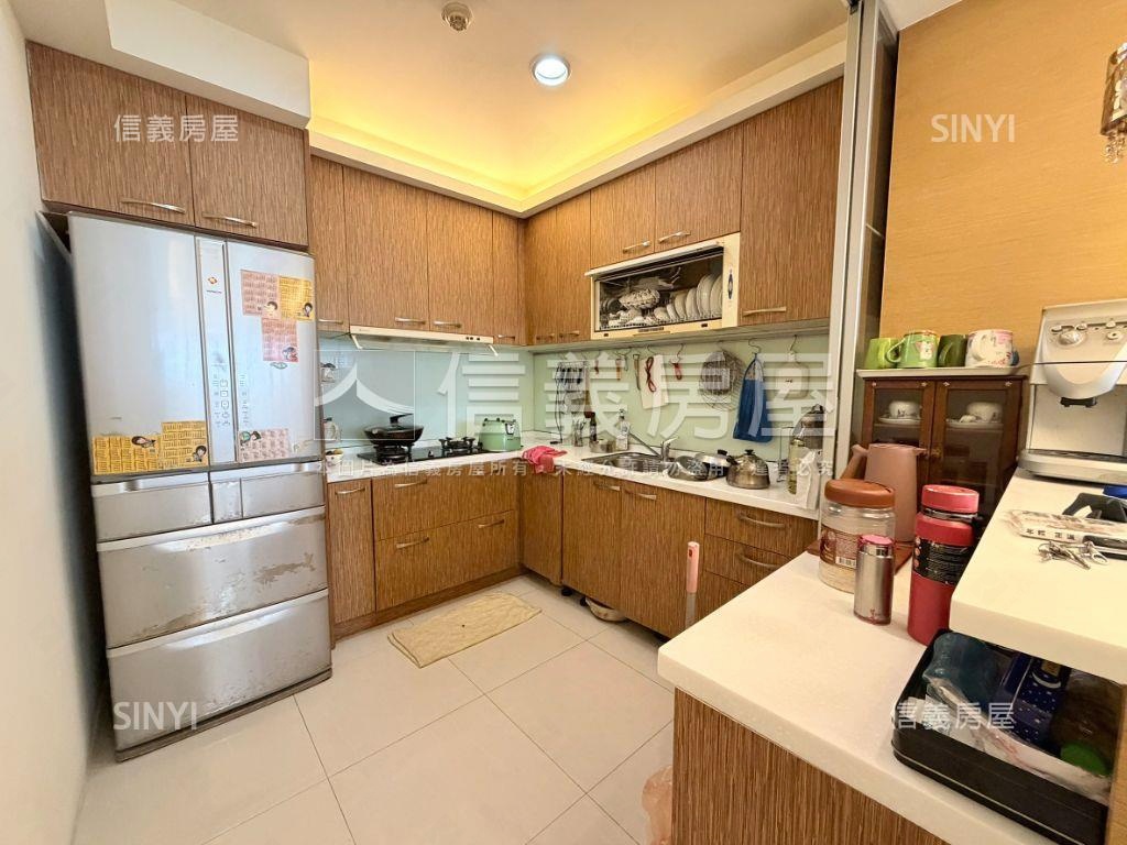 城市公園絕美採光三房房屋室內格局與周邊環境