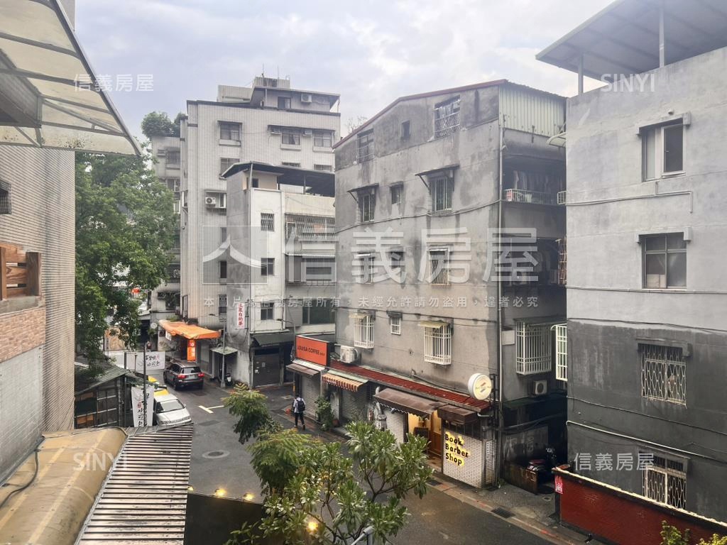 敦南榕馨管理五房房屋室內格局與周邊環境
