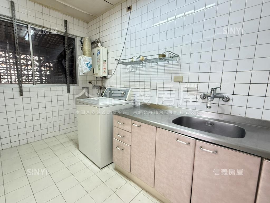 忠孝復興靜謐朝南電梯三房房屋室內格局與周邊環境