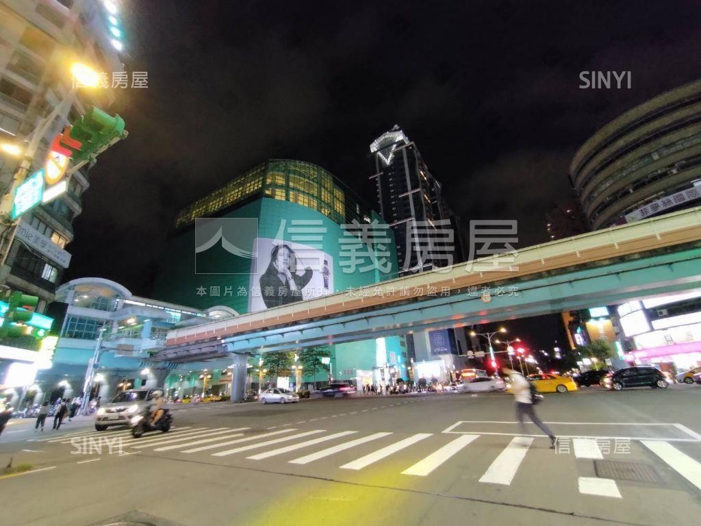 大忠孝復興朝南電梯三房房屋室內格局與周邊環境