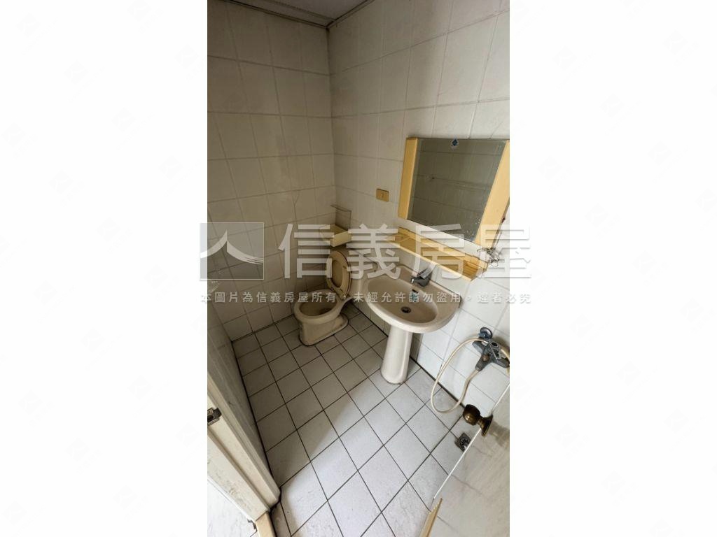 麗園道視野三房平車房屋室內格局與周邊環境