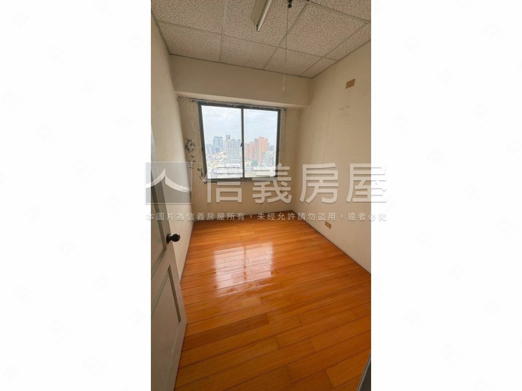 麗園道視野三房平車房屋室內格局與周邊環境