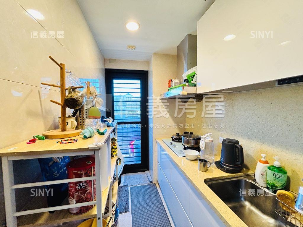 長磊雨青近捷運景觀美屋房屋室內格局與周邊環境