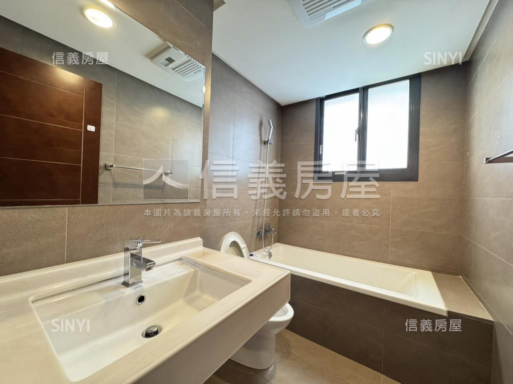 文華硯大兩房兩衛平車房屋室內格局與周邊環境