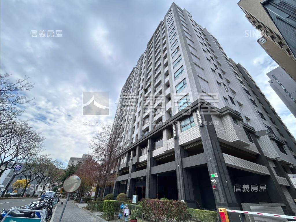 文華硯大兩房兩衛平車房屋室內格局與周邊環境