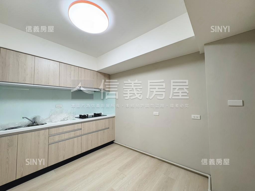 典藏一樓泳池美宅房屋室內格局與周邊環境