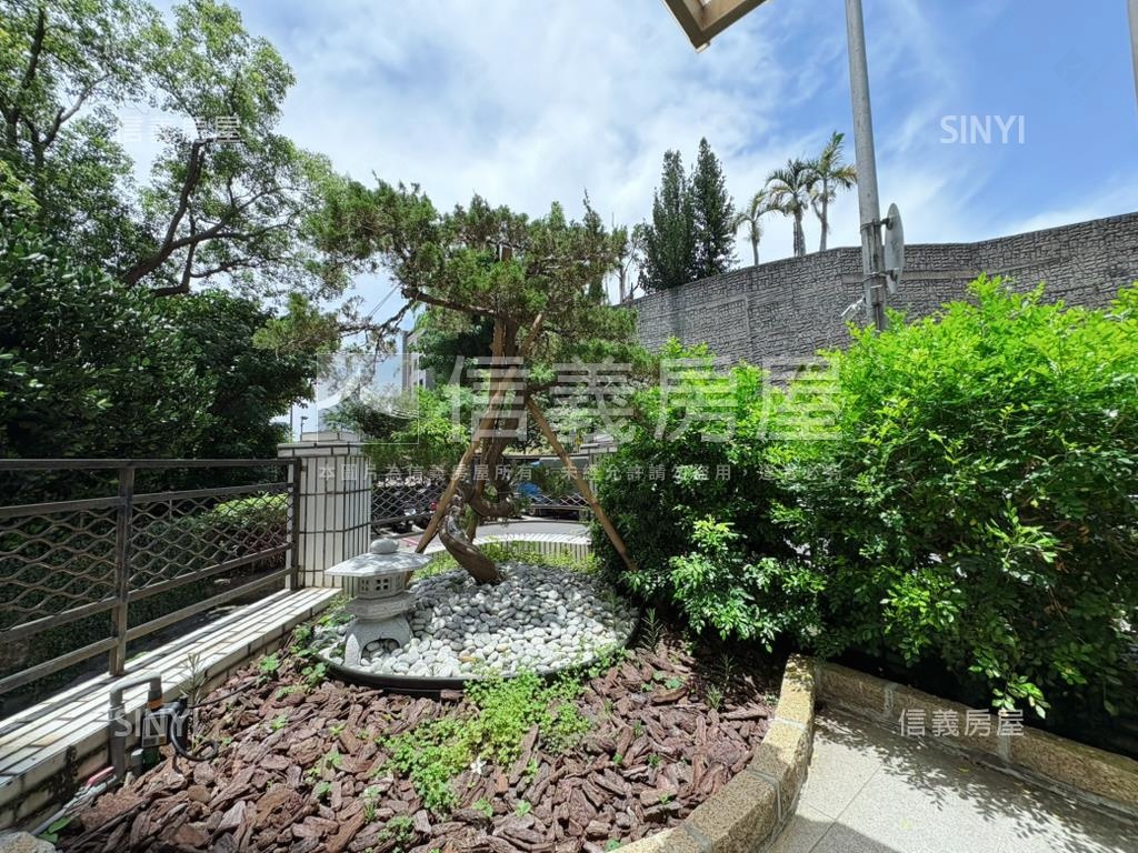 典藏一樓泳池美宅房屋室內格局與周邊環境