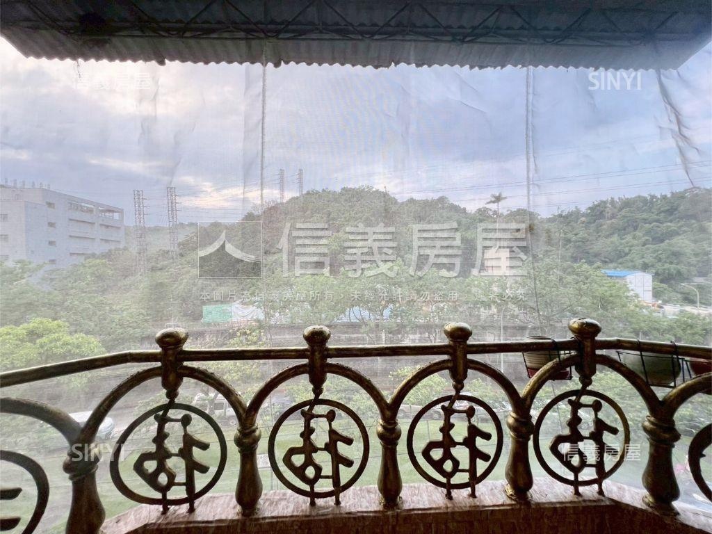 綠景三房美屋房屋室內格局與周邊環境