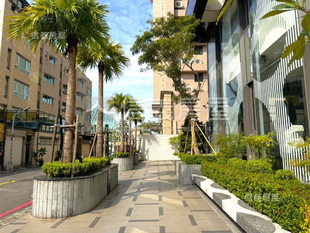 ✨巨蛋悅讀天詩景觀雙平車房屋室內格局與周邊環境