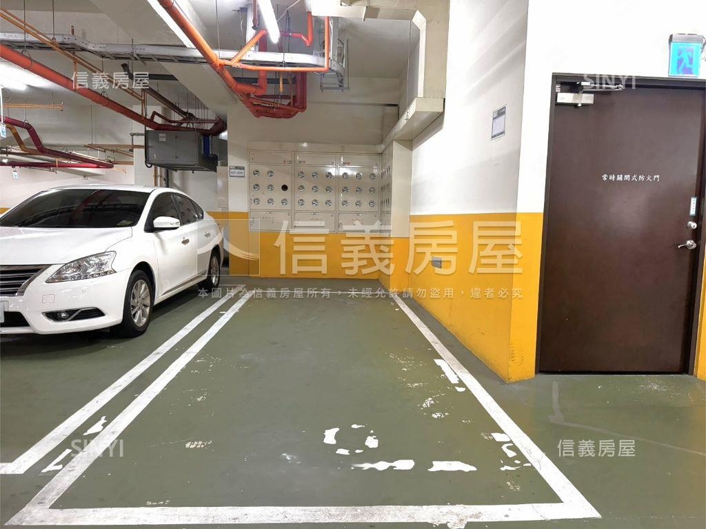 ✨巨蛋悅讀天詩景觀雙平車房屋室內格局與周邊環境