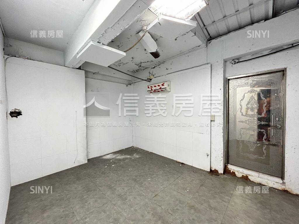 士林夜市透天店面房屋室內格局與周邊環境