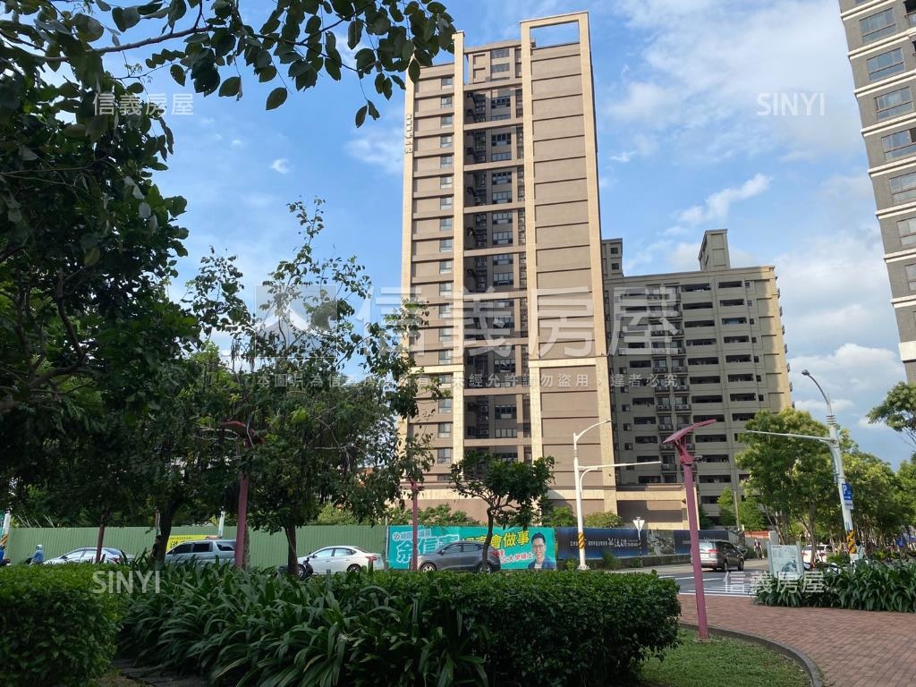 紳鄰高樓美３＋１附車位房屋室內格局與周邊環境