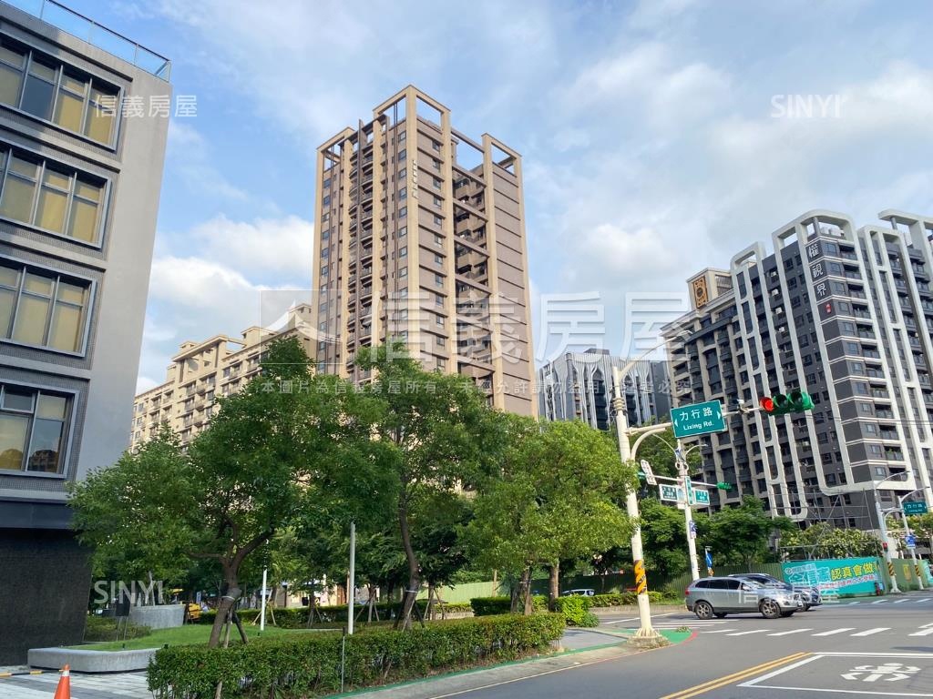 紳鄰高樓美３＋１附車位房屋室內格局與周邊環境