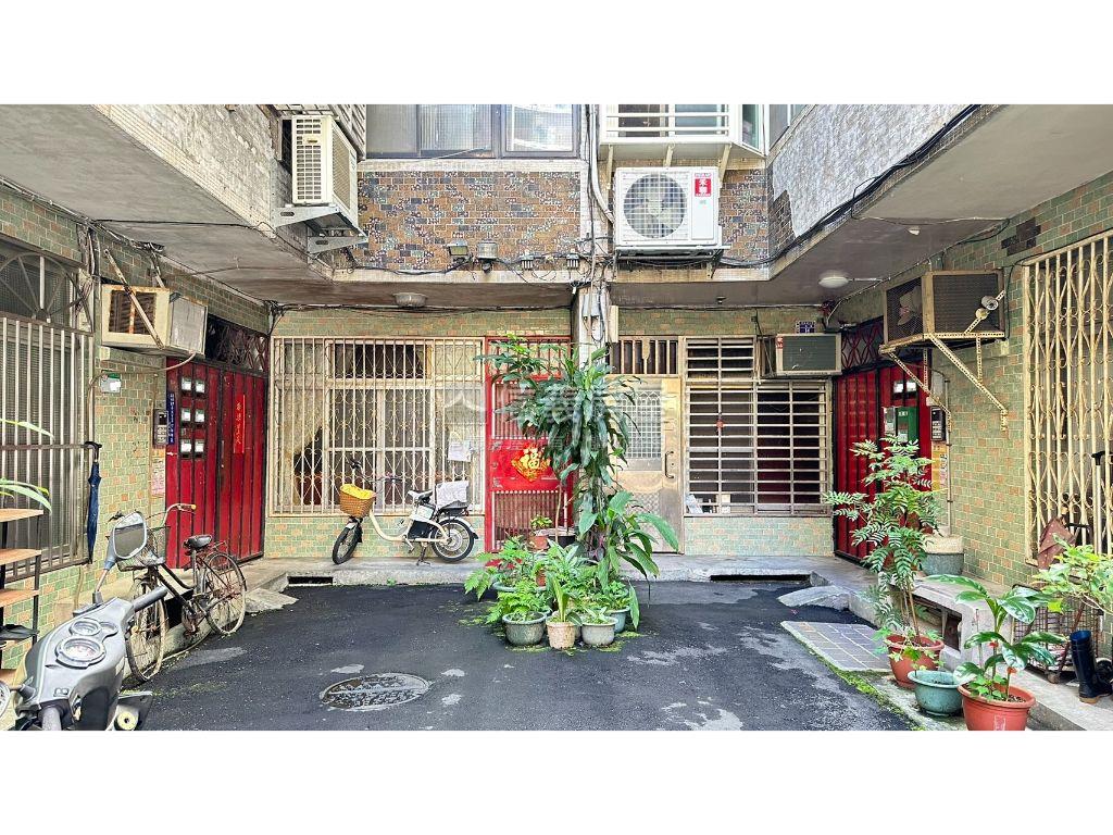 南環捷運方正一樓房屋室內格局與周邊環境