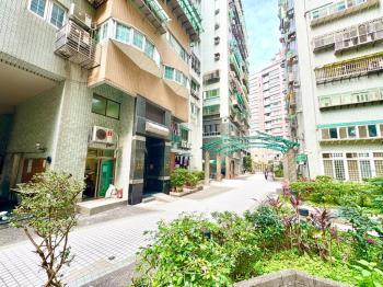 海山天下三房車位