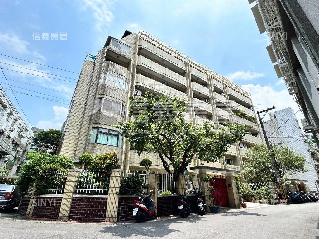天母聽濤園４房車位美廈房屋室內格局與周邊環境