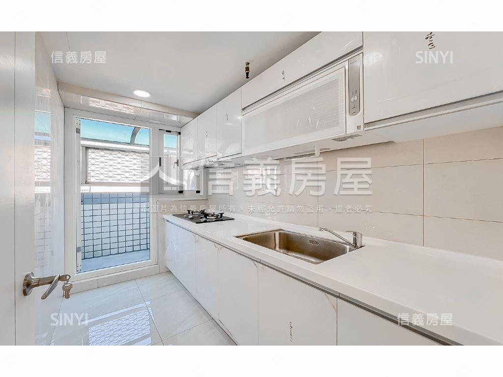 三采新象裝潢３房房屋室內格局與周邊環境
