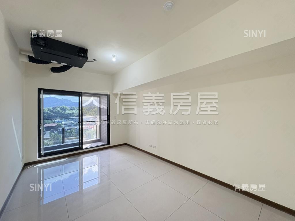 【新潤青樺】三房平面車位房屋室內格局與周邊環境