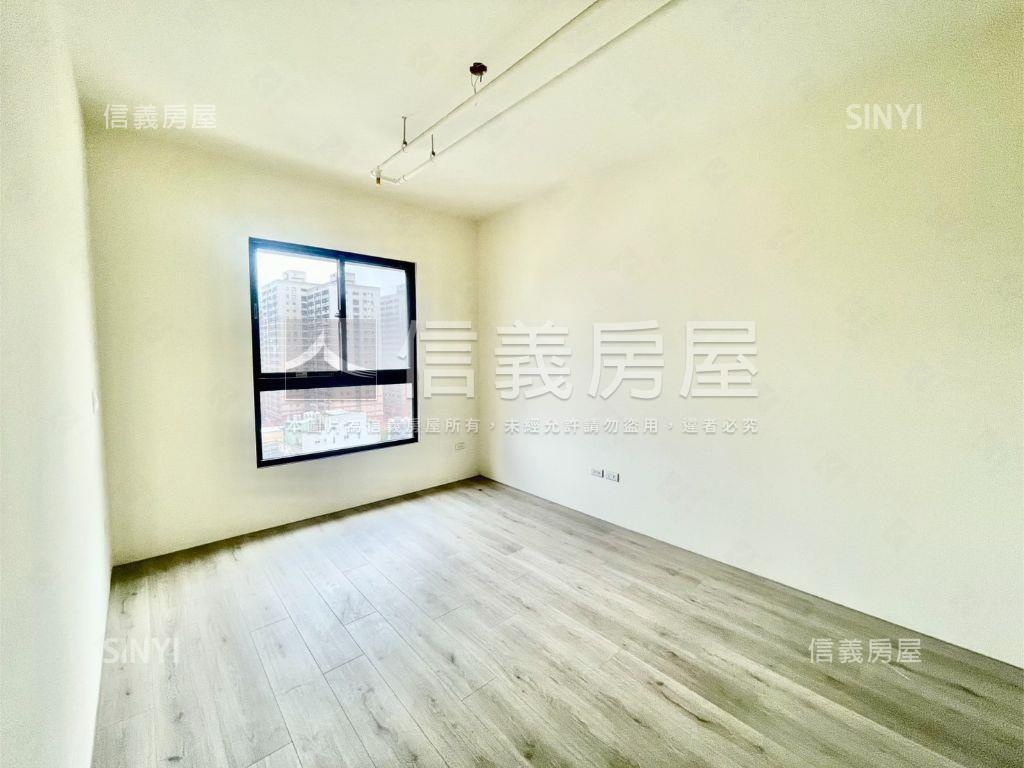 力天品翰次頂樓視野三房房屋室內格局與周邊環境