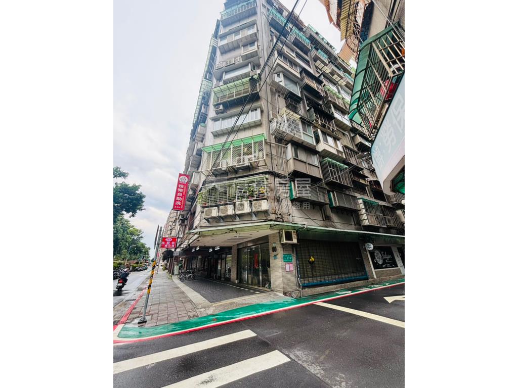 中山國小站高樓三房房屋室內格局與周邊環境