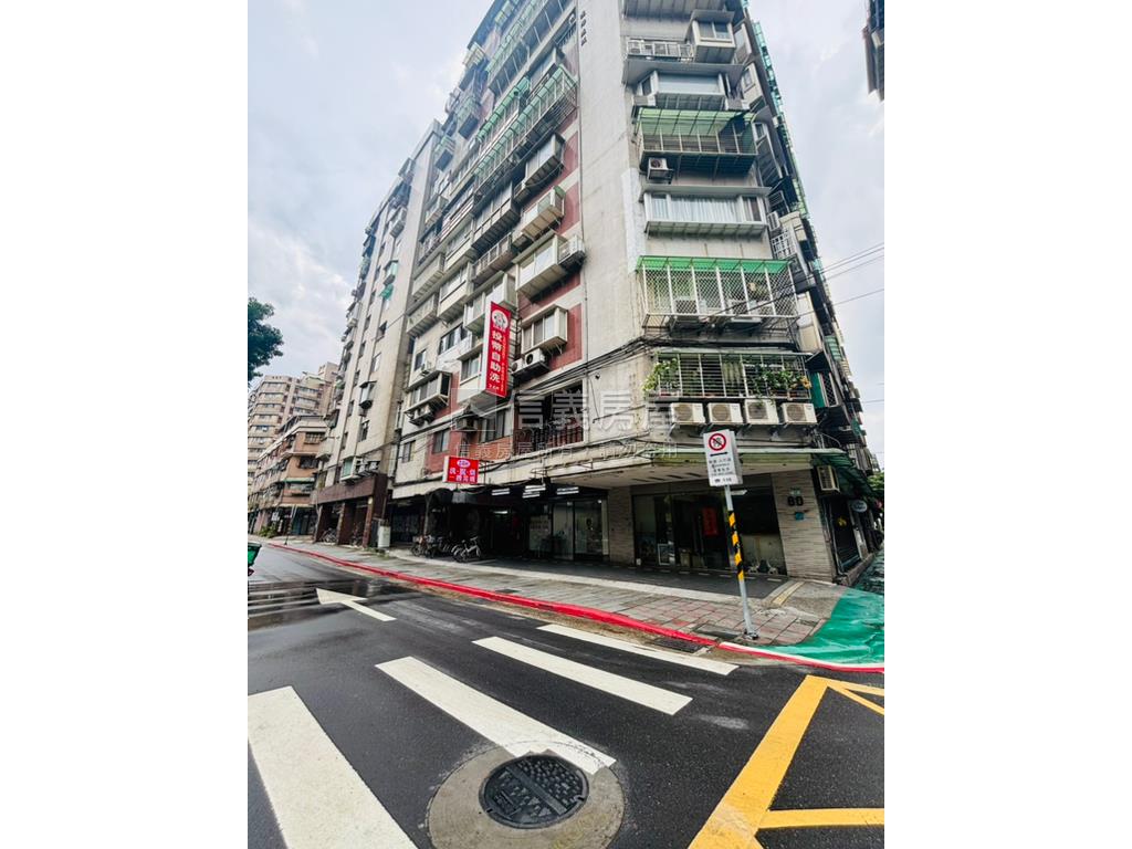 中山國小站高樓三房房屋室內格局與周邊環境