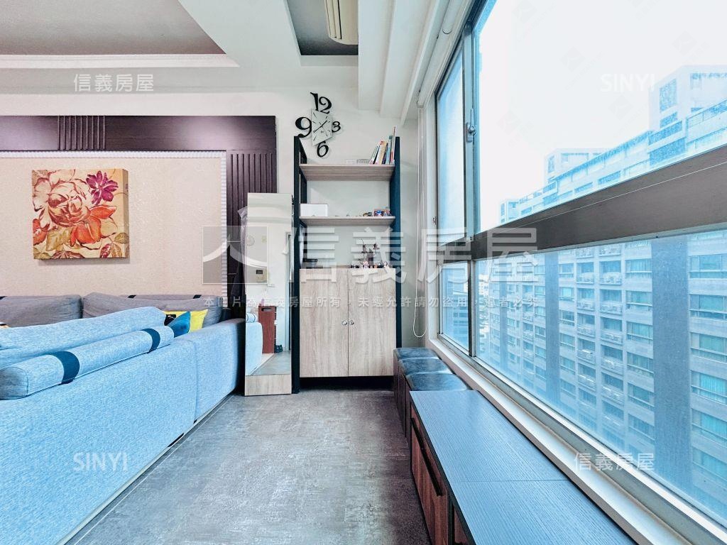 竹城新宿四房車位房屋室內格局與周邊環境